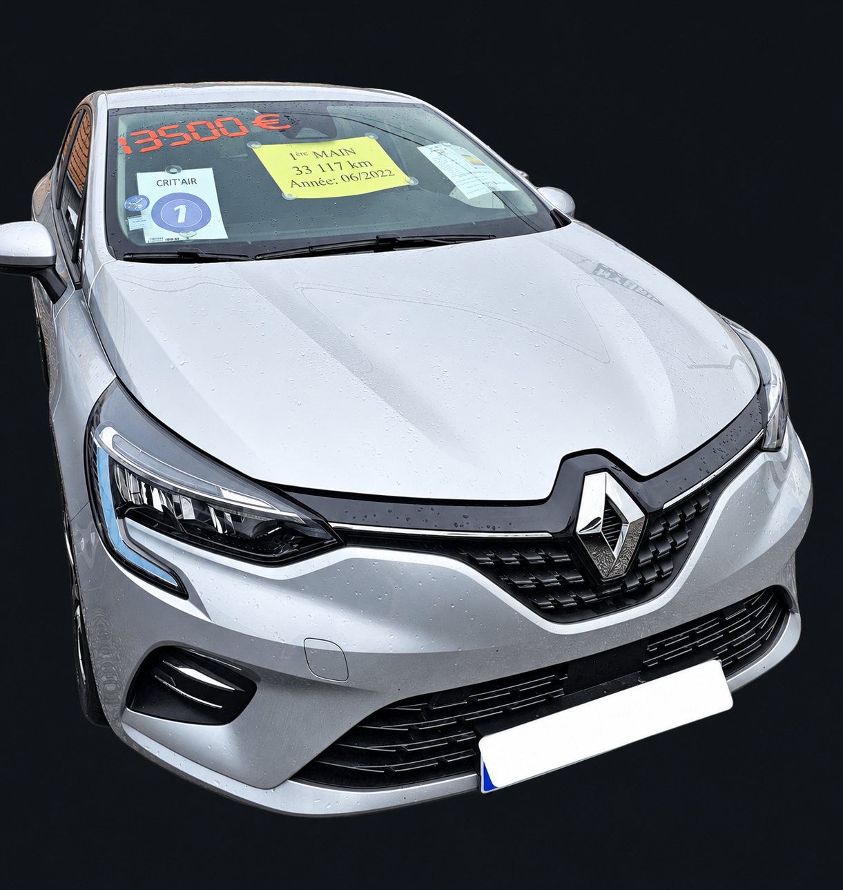 Renault Clio gris platine d’occasion vue de face.